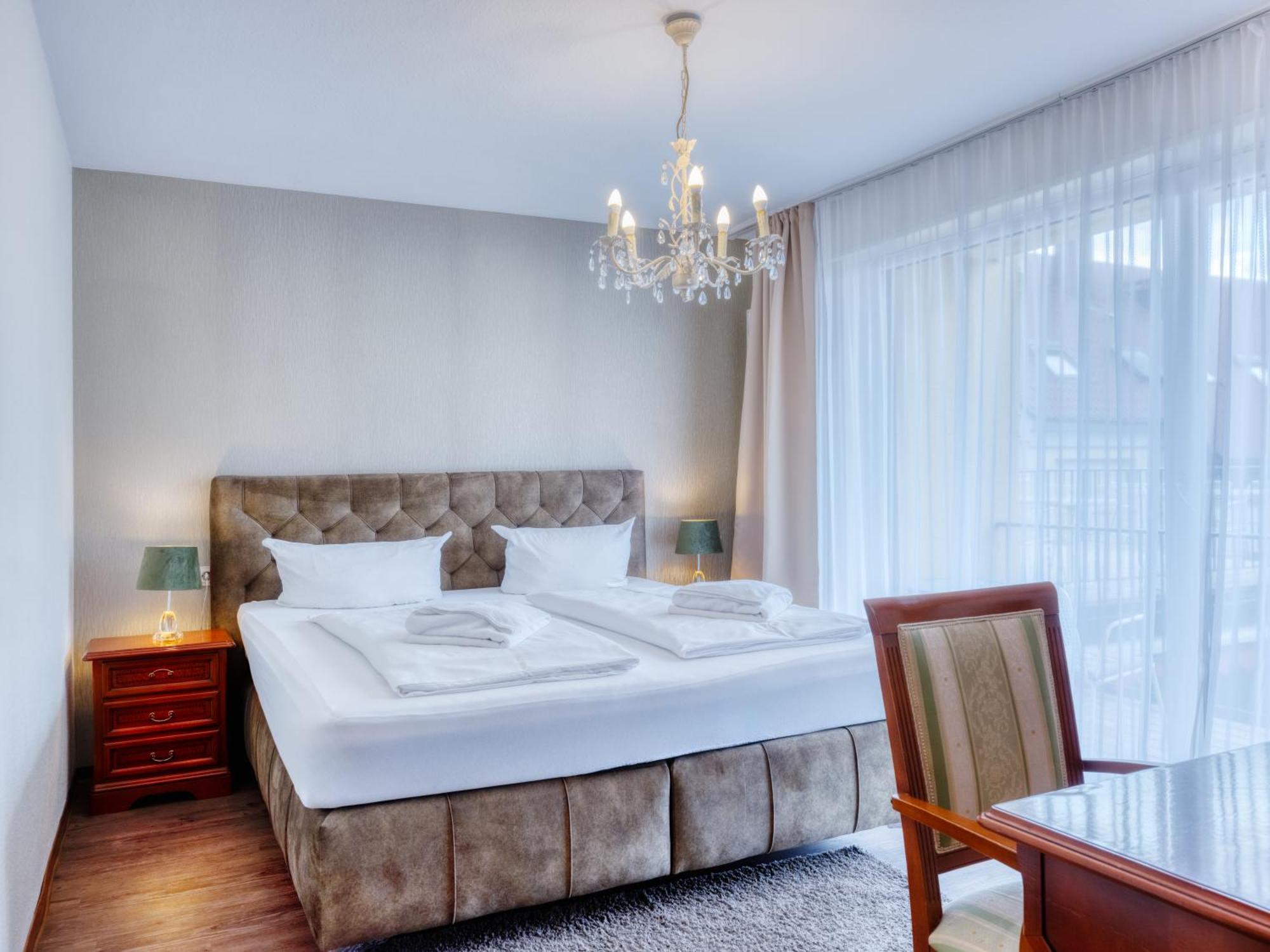 Hotel-Restaurant Central Am Koenigshof Viernheim Eksteriør bilde